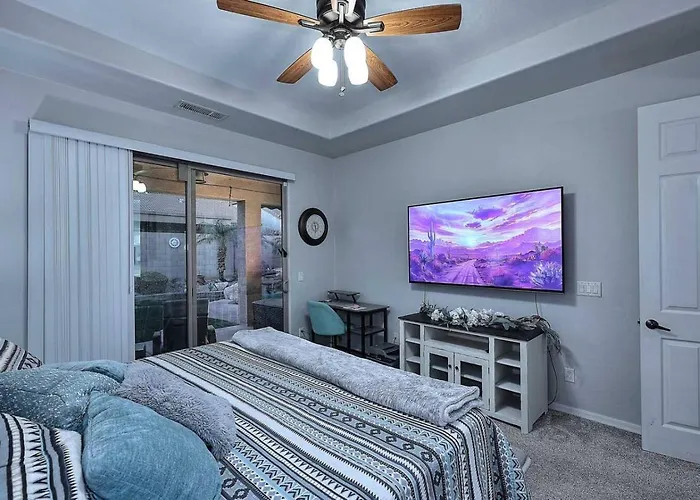 Holiday home Desert Escape With Private Pool And Jet Tub, 3br Phoenix